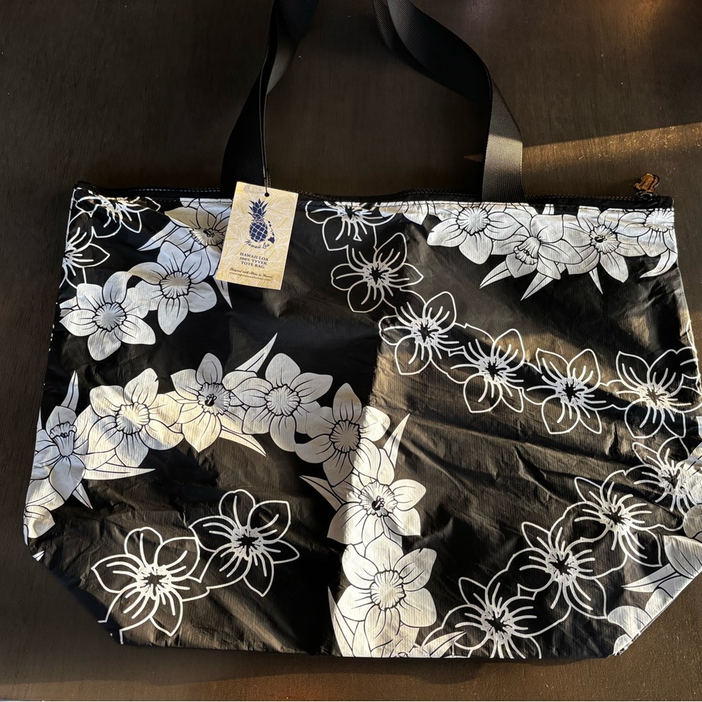 Hawaii Loa Tyvek Tote